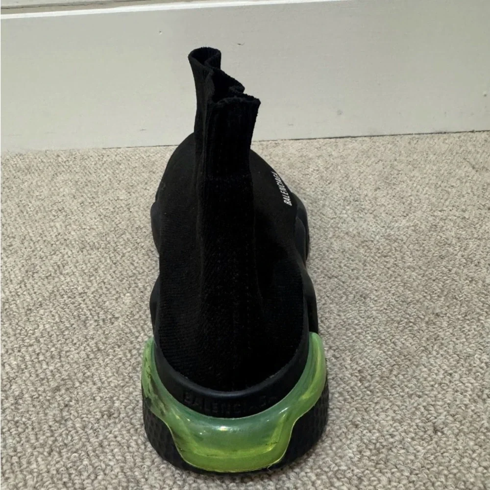 Balenciaga Speed runner stretchy knit fabric trainer sneakers with rubber sole. - Picture 13 of 14